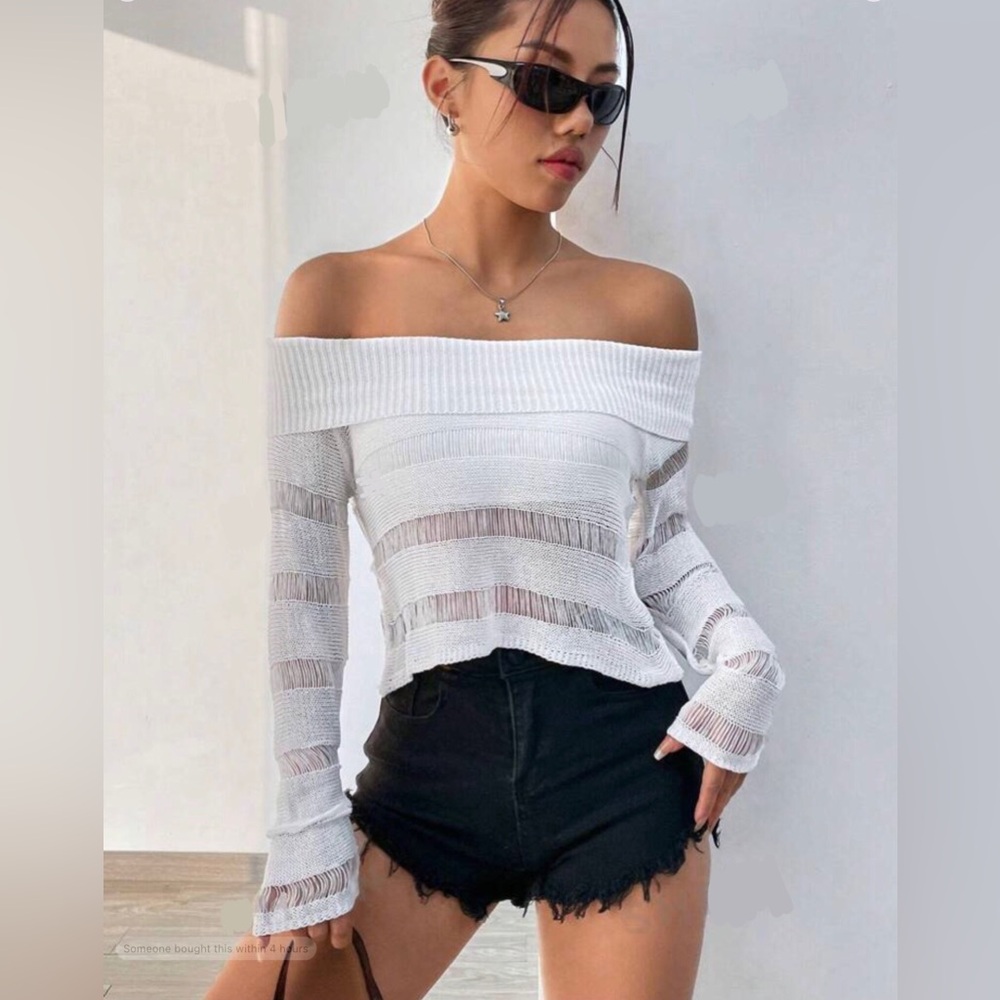 Off shoulder White Knitted Top